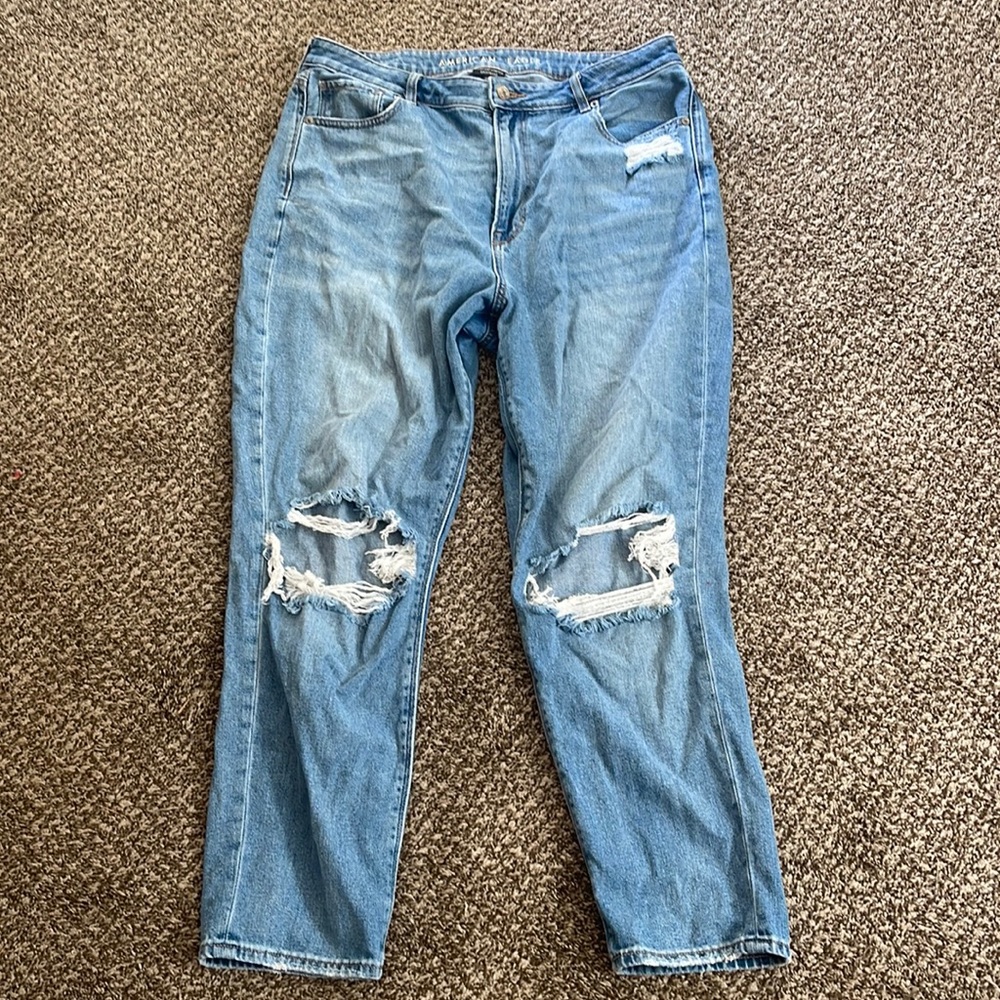 American Eagle Mom Jean